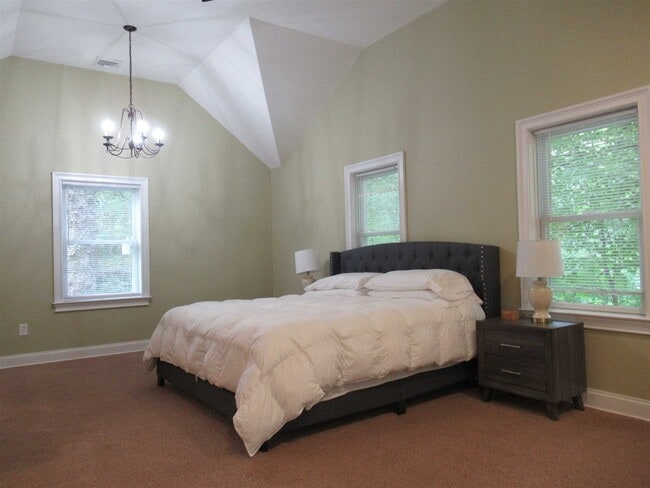 Building Photo - 101 Bundy Hill Rd