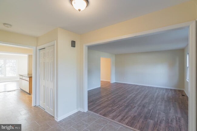 Building Photo - 414 Windsor Cir