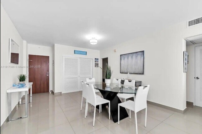 Building Photo - 4001 S Ocean Dr