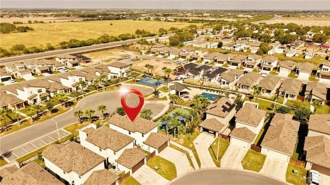 Building Photo - 40 N 14th St