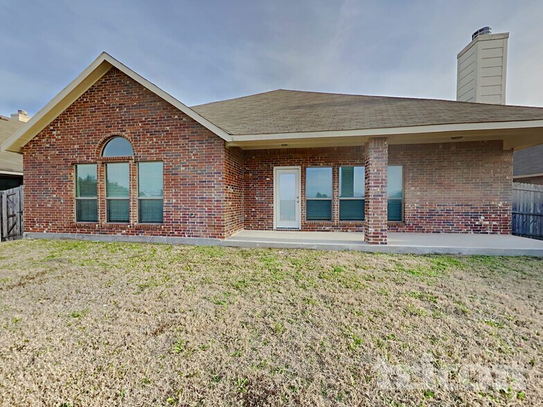 Building Photo - 1237 Chase Ln