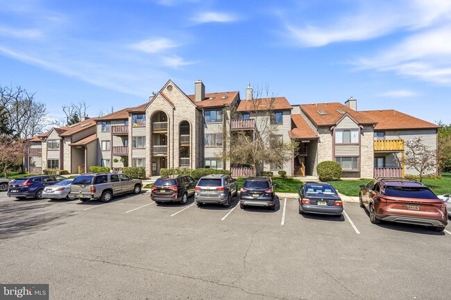 Building Photo - 4215C Aberdeen Dr