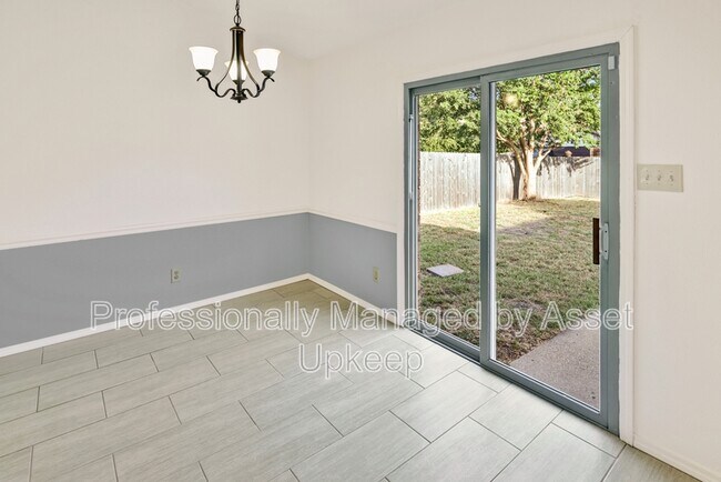 Building Photo - 1306 Clearview Dr