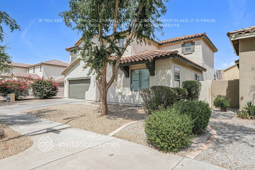 Building Photo - 6417 S 23rd Dr