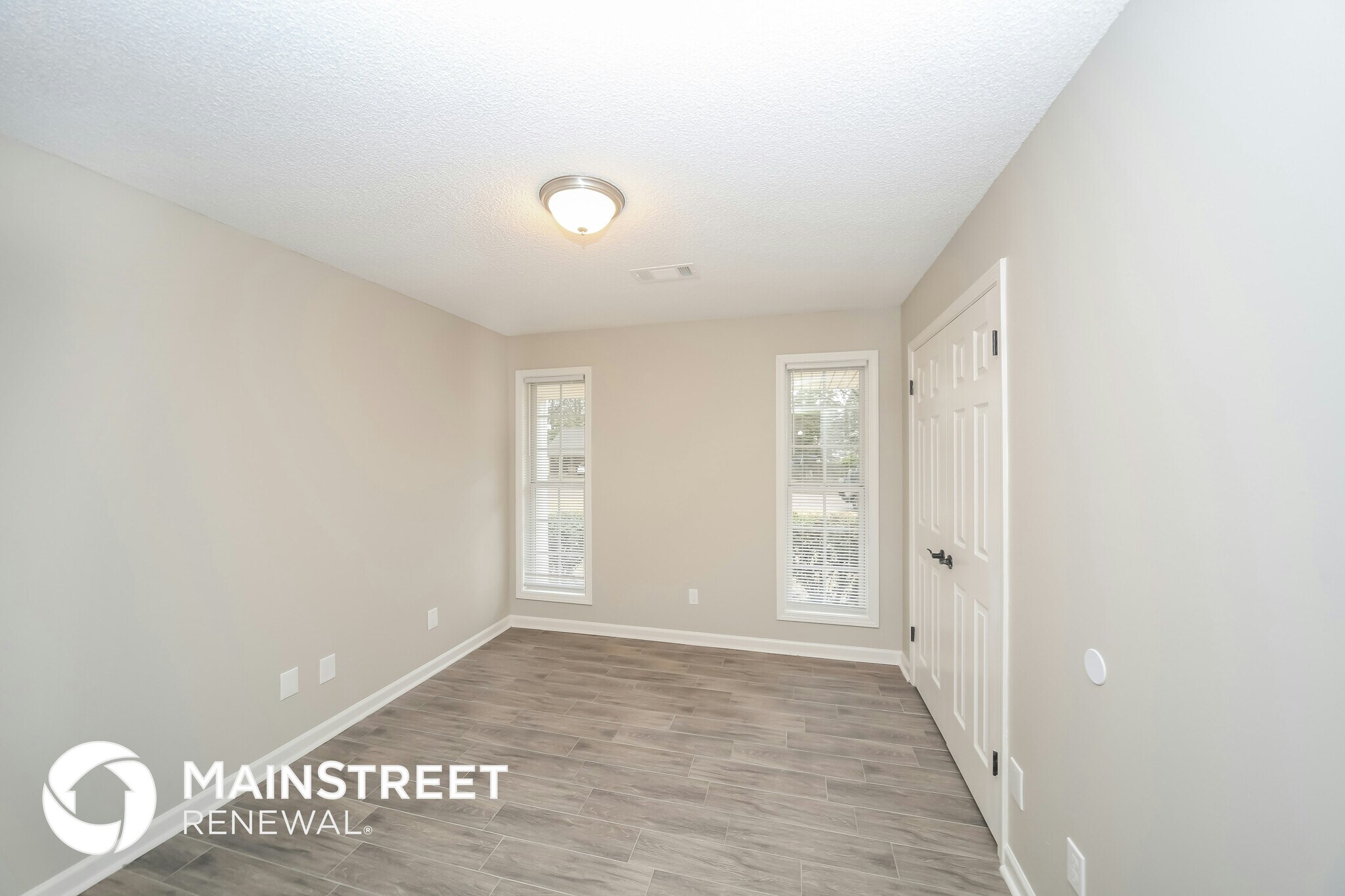 Building Photo - 7592 Millbridge Dr