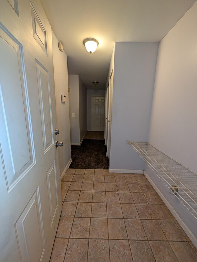 Building Photo - 849 Brandon Ave