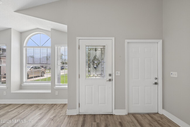Building Photo - 204 Crosstern Ct