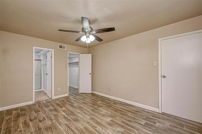 Building Photo - 8787 Brae Acres Rd