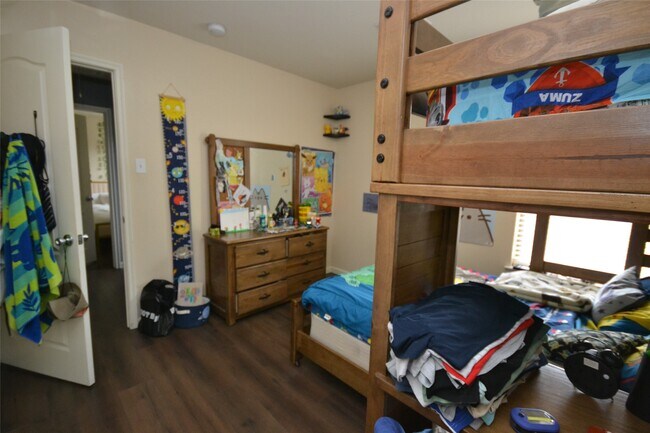 Building Photo - 20751 Cypress Post Dr