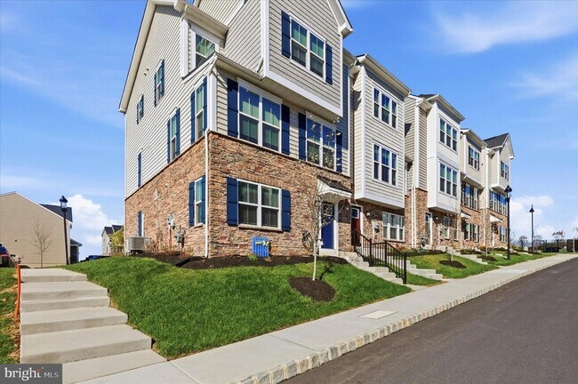Building Photo - 115 Tonio Pl