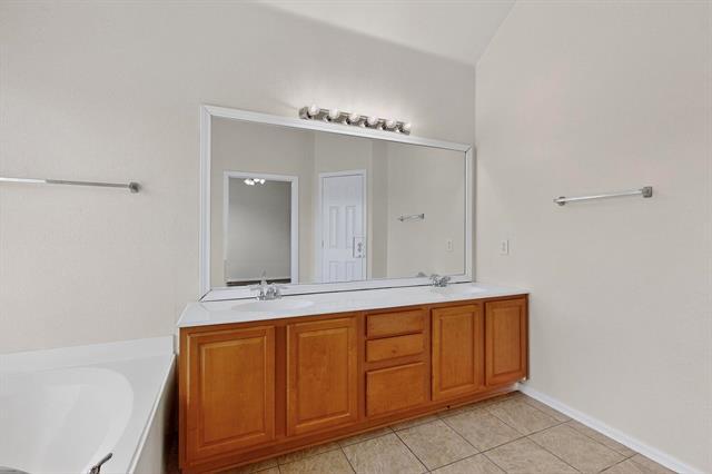 Building Photo - 7028 Alcala