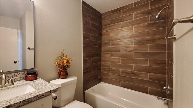 Building Photo - 14419 Cypress Leaf Dr