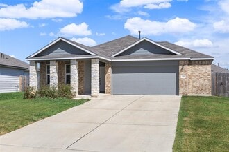 Building Photo - 155 Salt Springs Rd