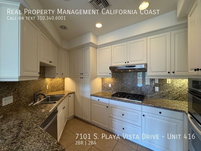 Building Photo - 7101 Playa Vista Dr