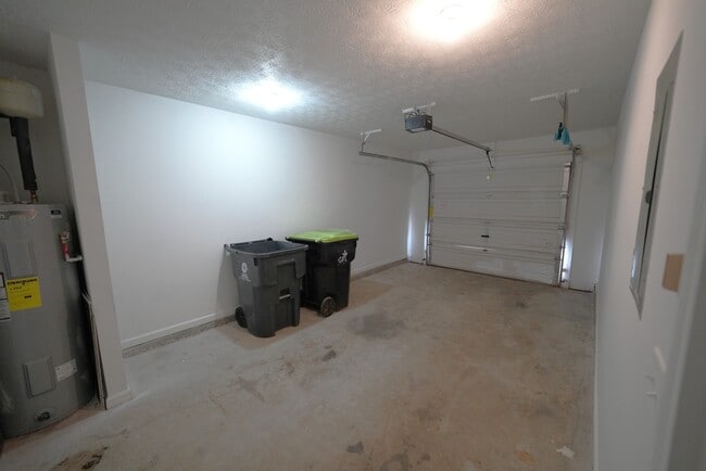 Building Photo - 138 Alton Cir