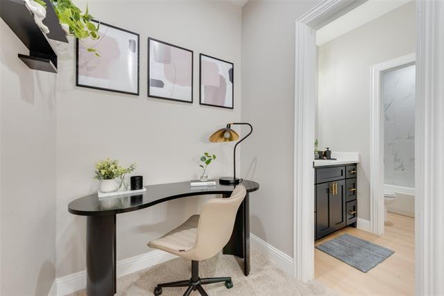 Building Photo - 529 Pebblecreek Dr