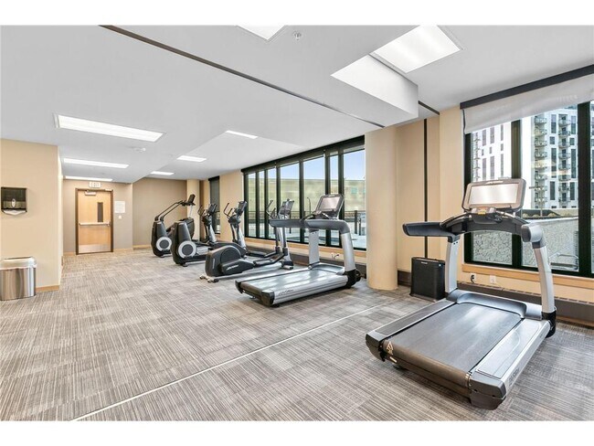 Building Photo - 1240 S 2nd St