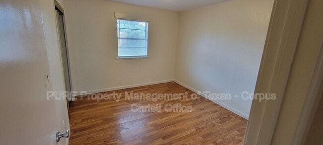 Building Photo - 2255 Lombardy Dr