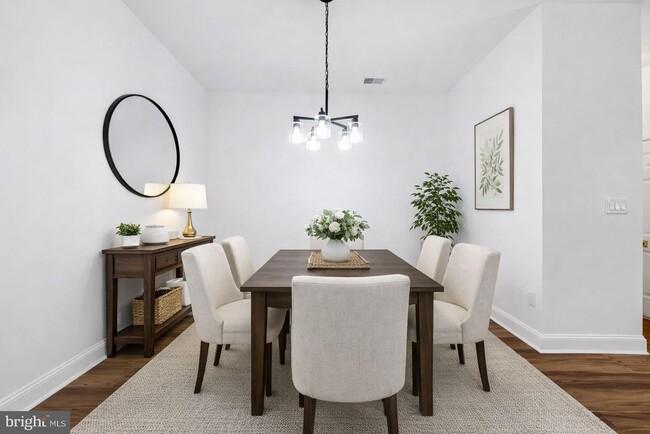 Building Photo - 13 Andrew Pl