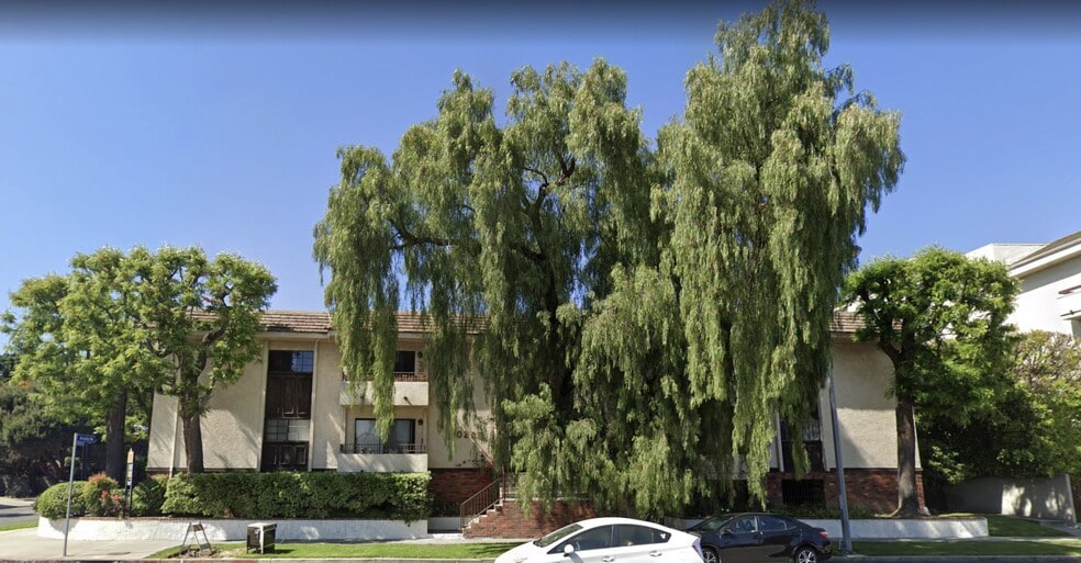 Building Photo - 10255 Riverside Dr