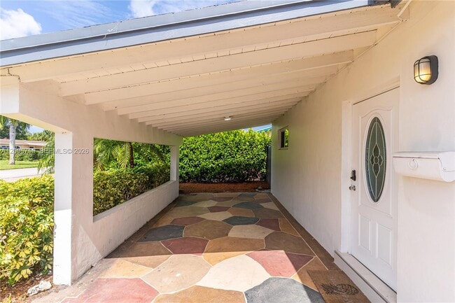 Building Photo - 6452 Custer St