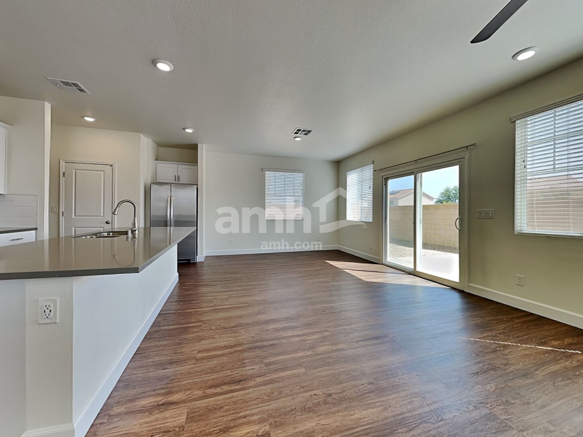 Building Photo - 1609 Viaggio Ave
