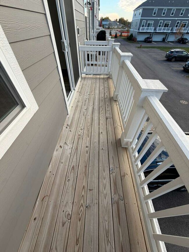 Building Photo - 2016 Yellowstone Blvd