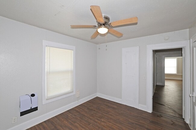 Building Photo - 1506 SW 11th Ave