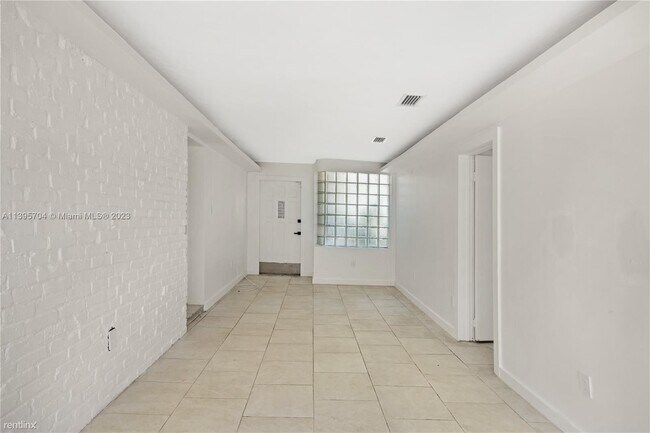 Building Photo - 4 br, 3 bath House - 50 NE 132nd Ter