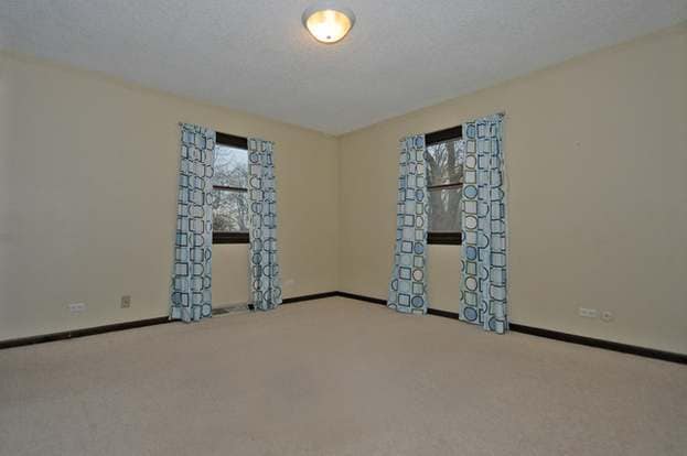 Building Photo - 4515 Drake Dr