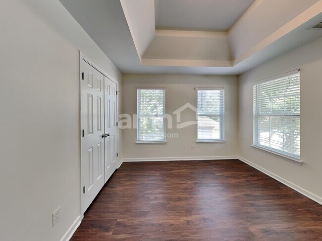 Building Photo - 3162 Berthas Overlook