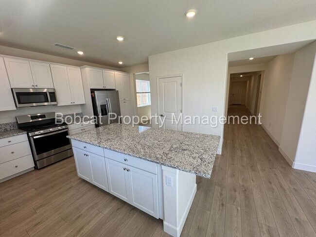 Building Photo - 837 Bravestone Ave