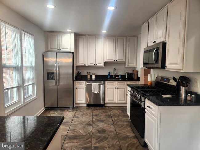 Building Photo - 12607 English Orchard Ct