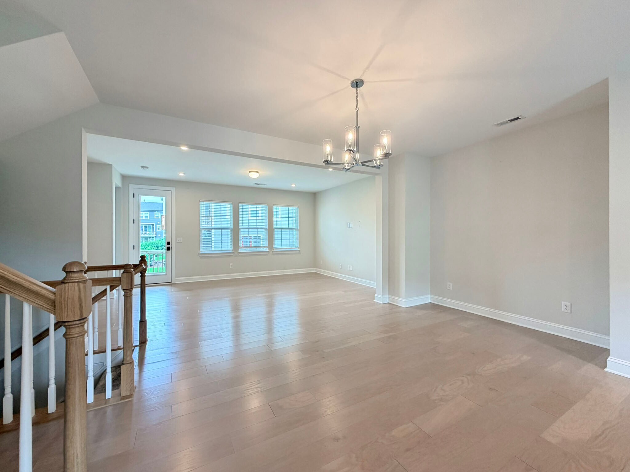 Building Photo - 829 Amley Pl