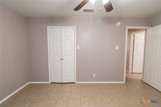 Building Photo - 304 Jeff Gordon Dr