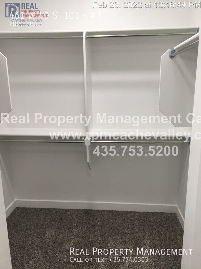 Building Photo - 461 W 40 S
