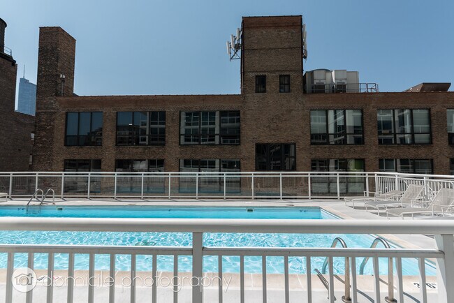 Building Photo - 757 N Orleans St