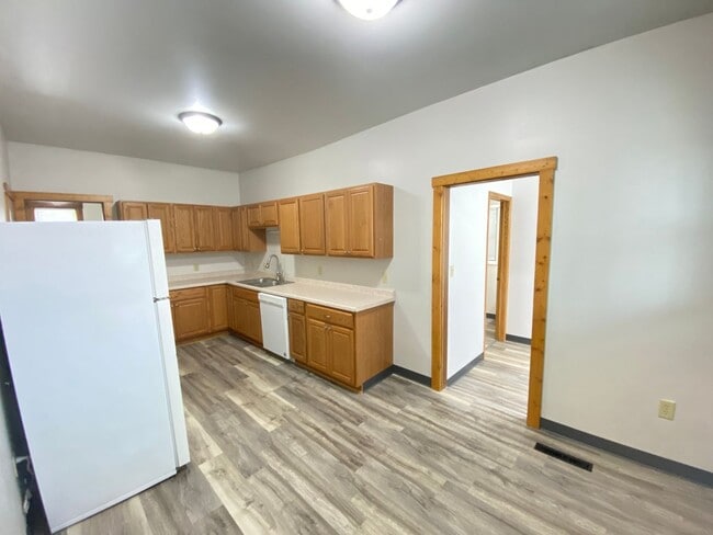 Building Photo - 2311 Olive Street
