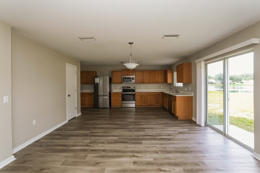 Building Photo - 7345 Hunters Greene Cir
