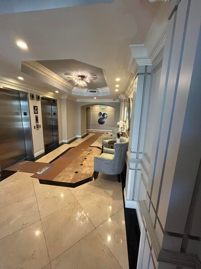 Building Photo - 3606 S Ocean Blvd