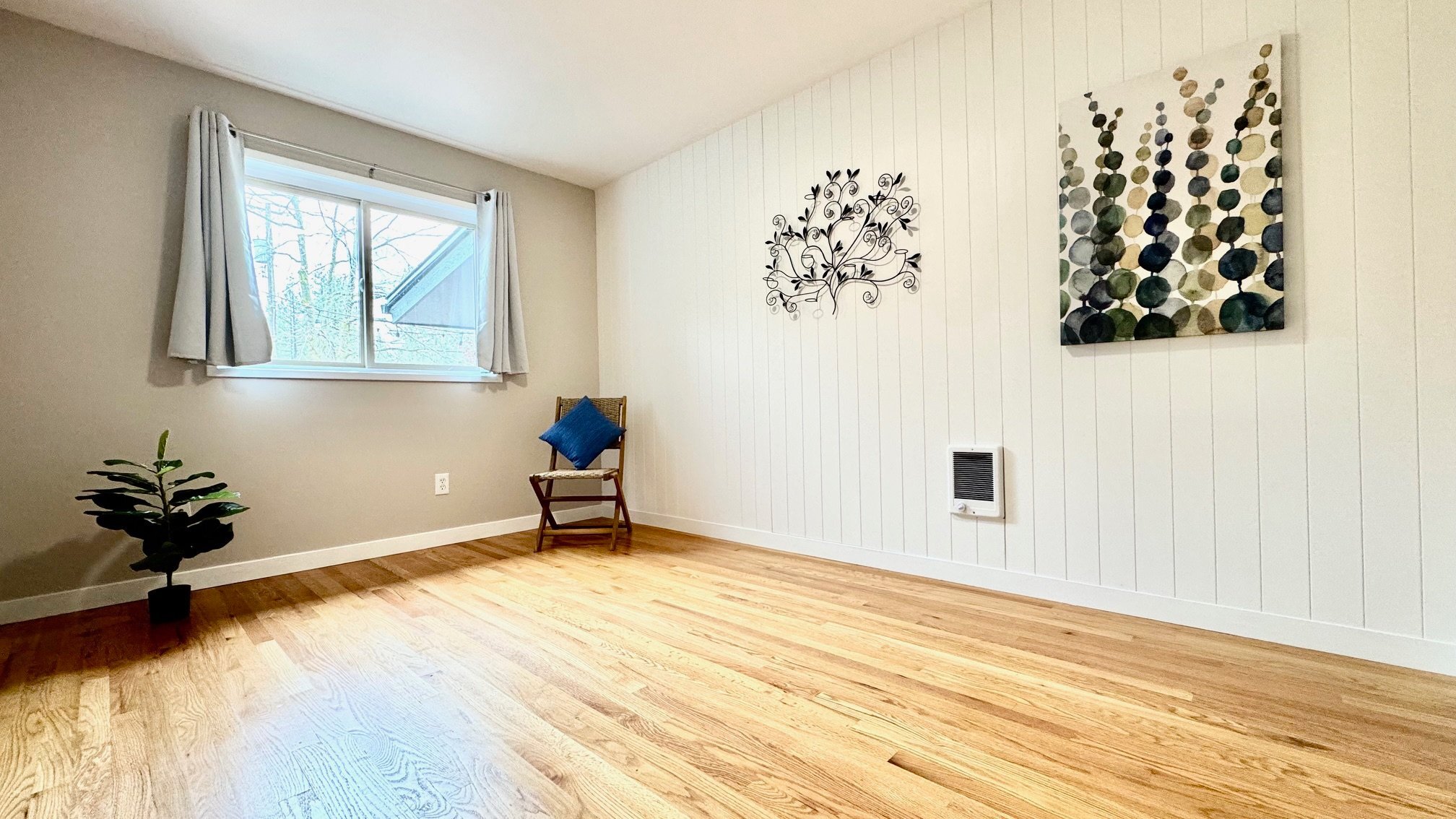 Building Photo - 3720 W Grandview Ave