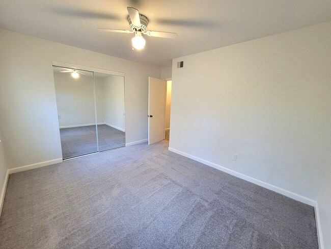 Building Photo - 2-Bedroom in the perfect location!