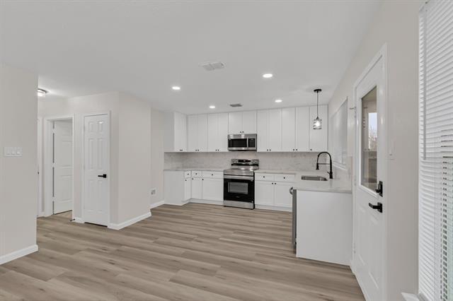 Building Photo - 438 Stanley Falls Dr