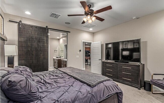 Building Photo - 5059 N 183rd Ln