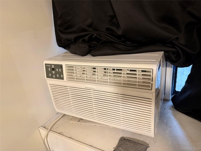 Building Photo - 5 Tudor City Pl