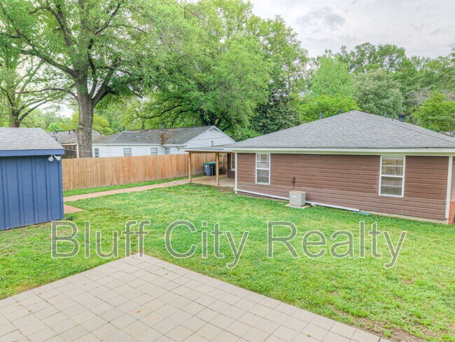 Building Photo - 4560 Boyce Rd