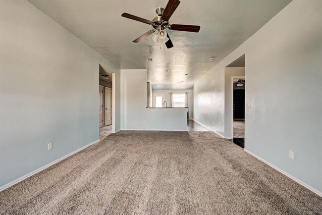Building Photo - 11800 NW 136th Terrace