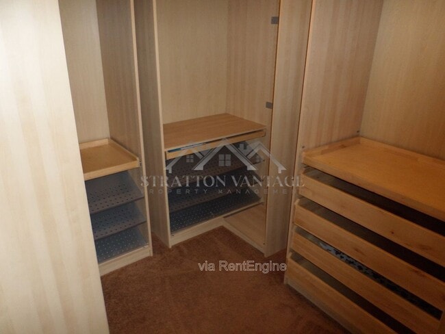 Building Photo - 1641 W Orchid Ln