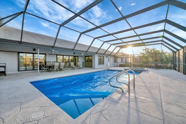 Building Photo - Furnished 3BR/3BA Home with Den, Heated Pool & Lanai in *The Meadows* Sarasota