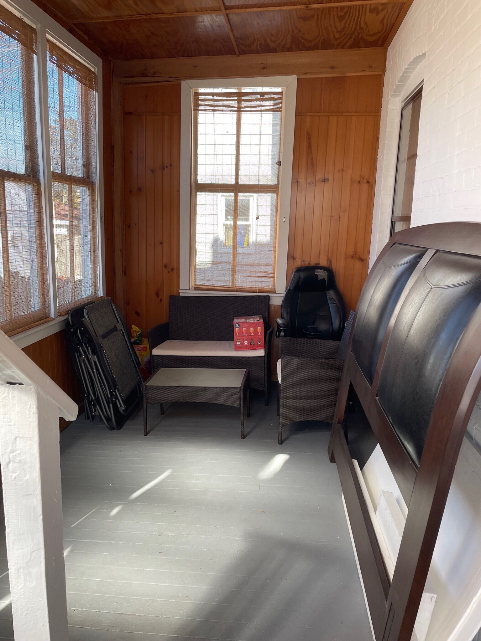 3-season enclosed porch - 619 Ferdinand Avenue